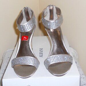 NIB Alfani 7.5 Champagne Heels Stone Studded Embellishments Annika